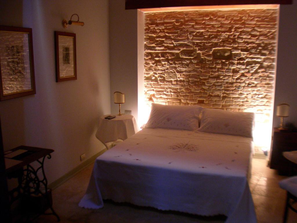 La Corte Tolentino Room photo